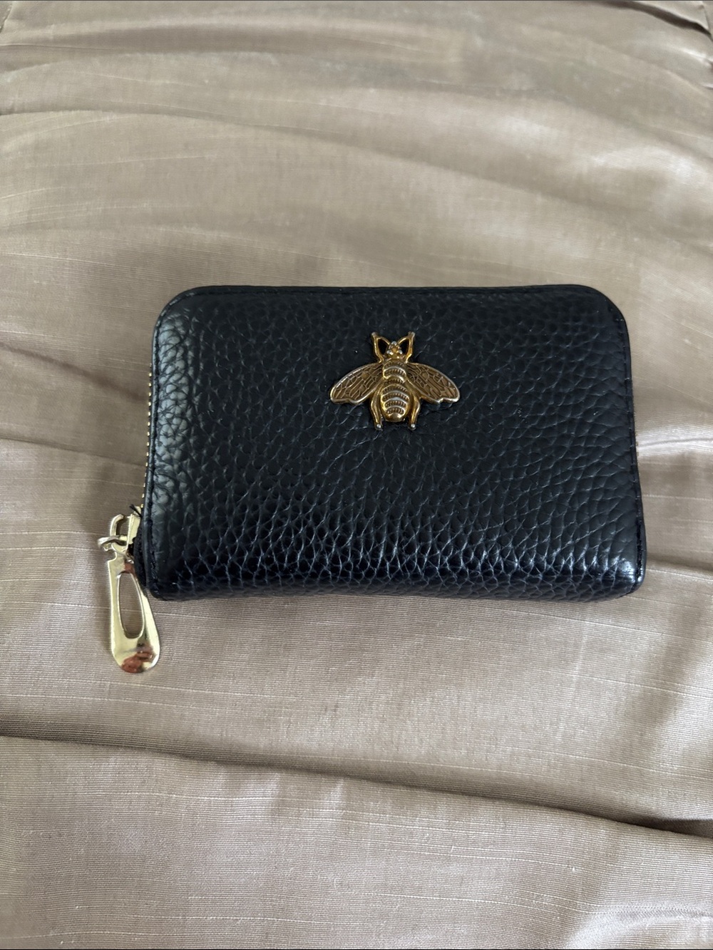 Bee wallet cardholder